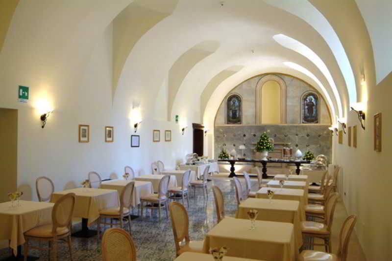 فندق San Paolo Al Convento تراني المظهر الخارجي الصورة