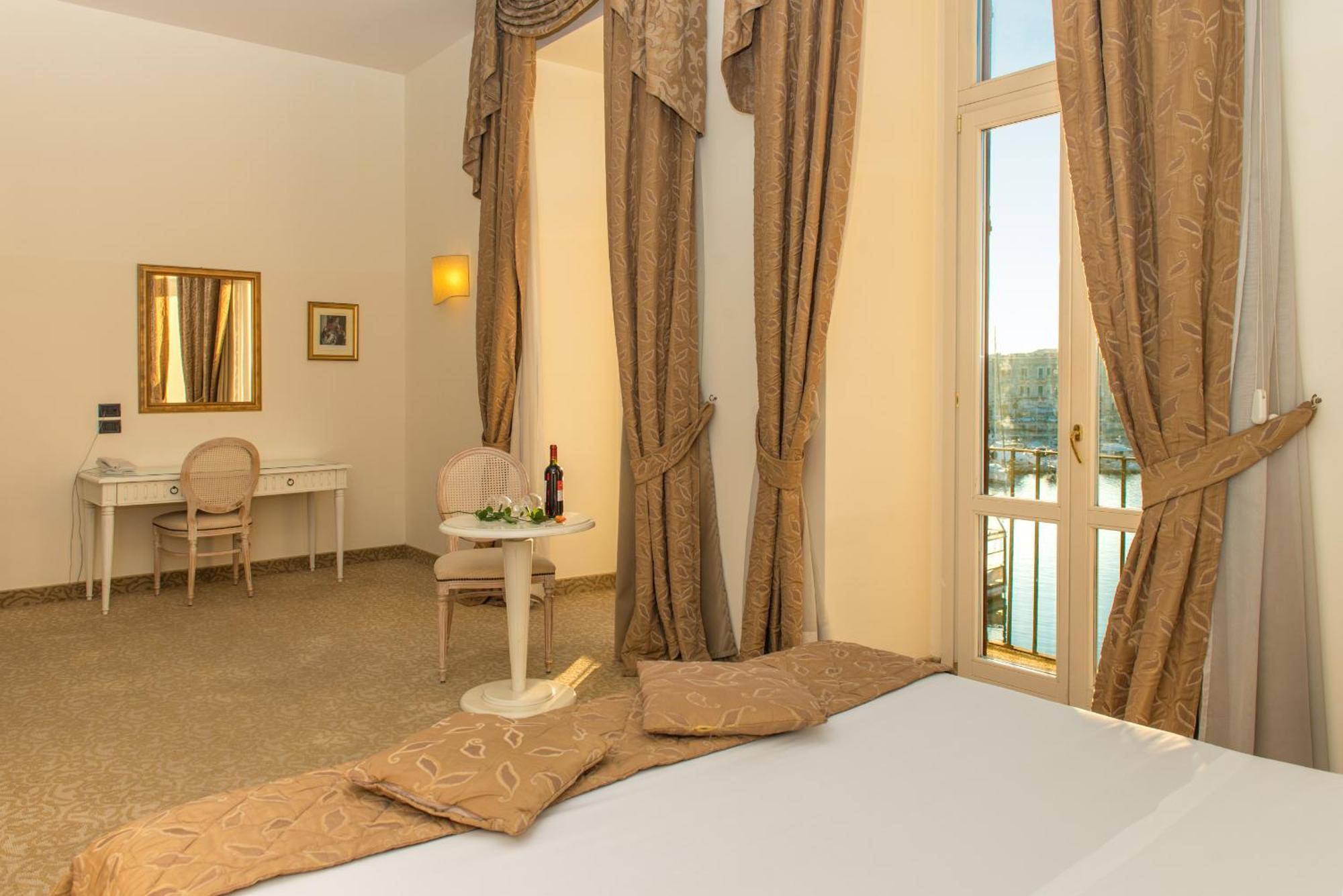 فندق San Paolo Al Convento تراني المظهر الخارجي الصورة